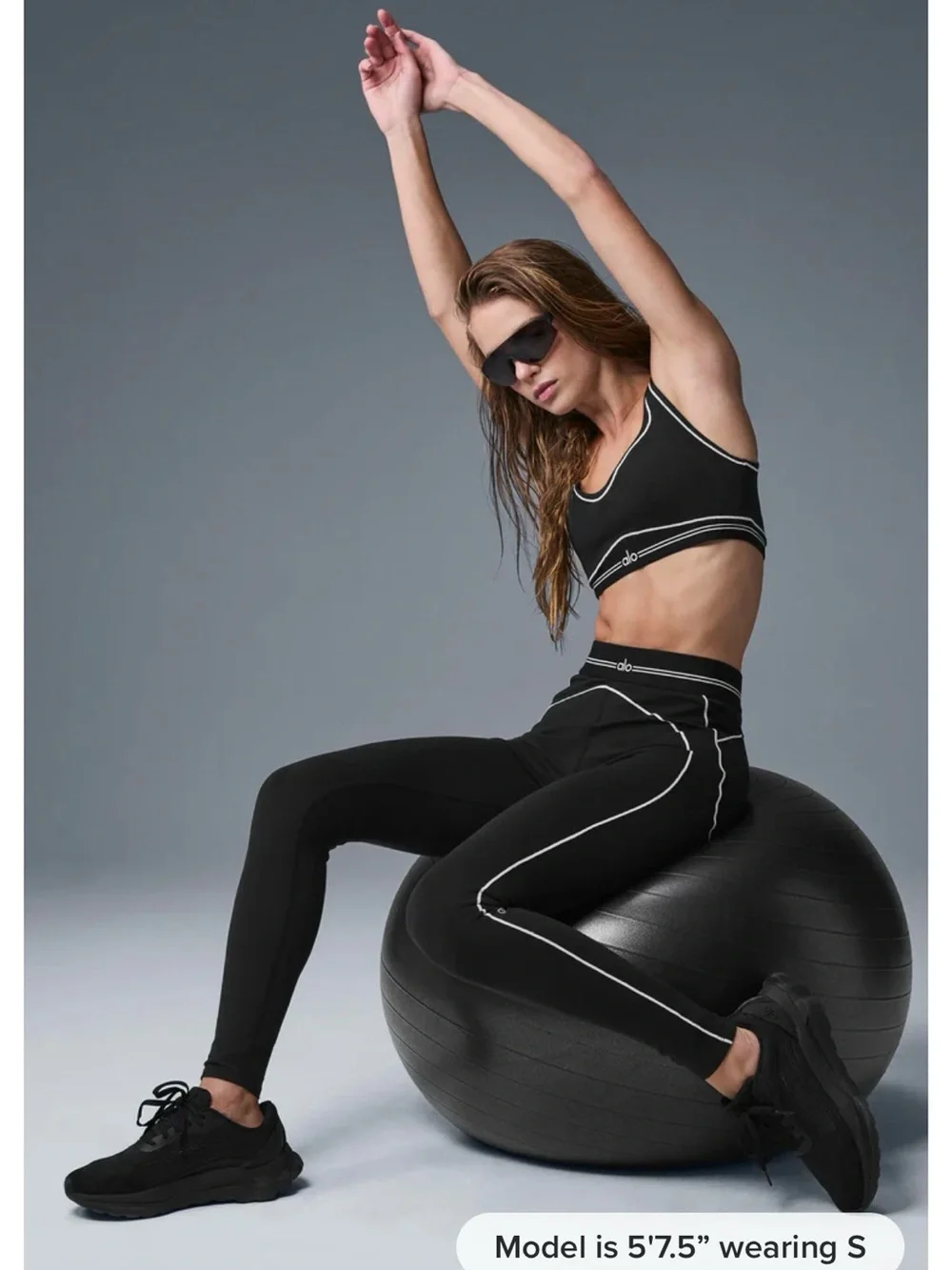 Alo Yoga Black Airbrush Heart Throb Sports Bra